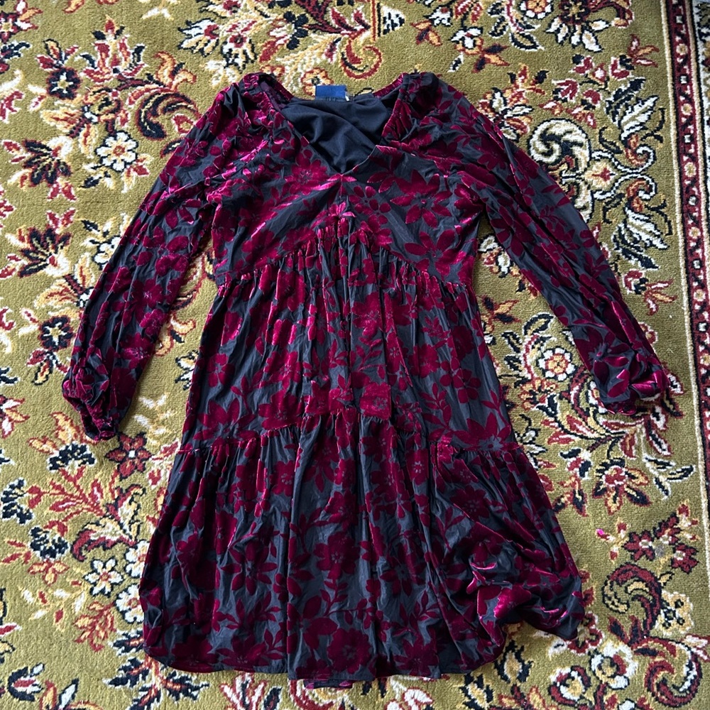 Velvet and floral long sleeve dress